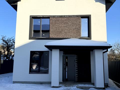 дом по адресу Українська ул.