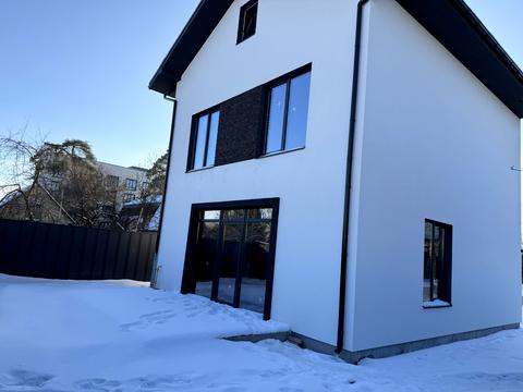 дом по адресу Українська ул.