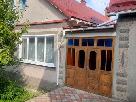 будинок за адресою Молодіжна