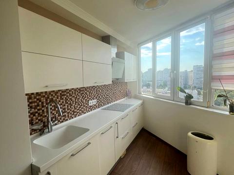 квартира за адресою Драгоманова вул., 12-А