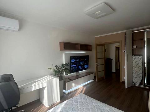 квартира за адресою Драгоманова вул., 12-А