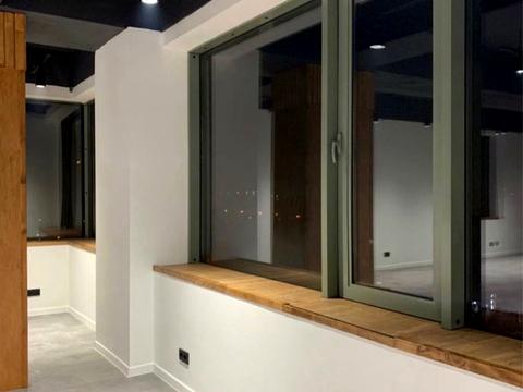 комерційна за адресою Мечникова вул., 19