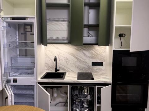 квартира за адресою Салютна вул., 2к8