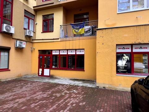 коммерческая по адресу Евгения Коновальца ул. (Щорса), 36-Е