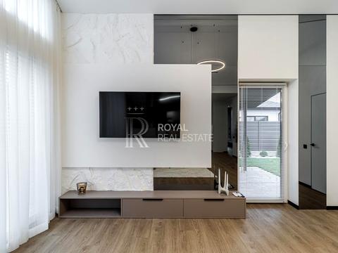 дом по адресу Яскрава вул.