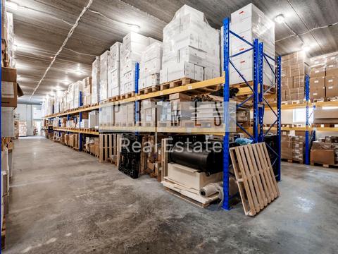 комерційна за адресою Вокзальна вул., 15