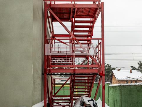 комерційна за адресою Вокзальна вул., 15