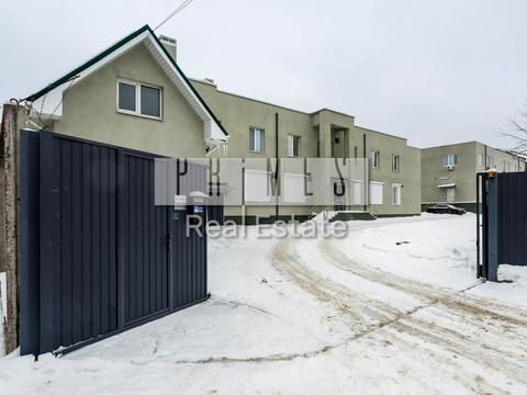 комерційна за адресою Вокзальна вул., 15