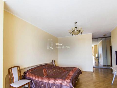 квартира за адресою Велика Васильківська вул. (Червоноармійська), 72