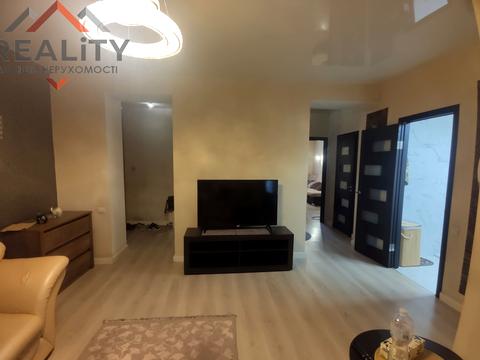 квартира за адресою Левка Лук'яненка вул. (Василя Жуковського), 16, 18, 20, 24