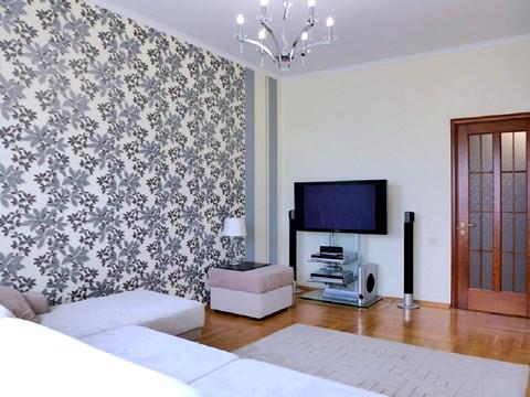 квартира за адресою Шота Руставелі вул., 44