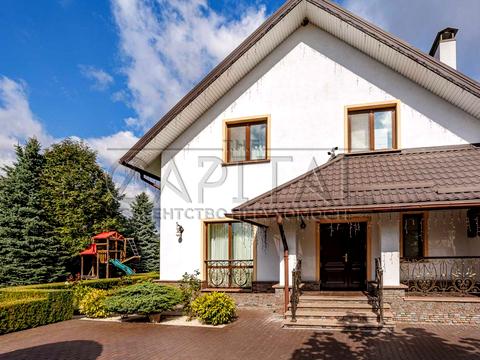 дом по адресу Авіаторів