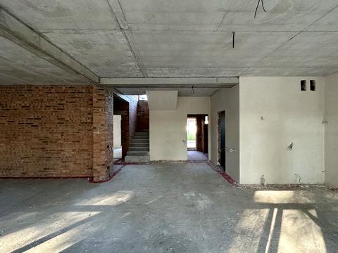 будинок за адресою Космонавтів