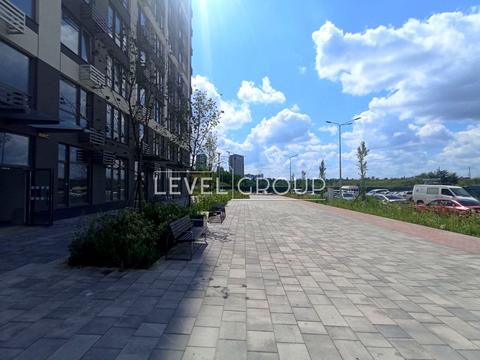 комерційна за адресою Родини Крістерів вул., 14