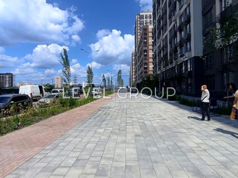 комерційна за адресою Родини Крістерів вул., 14