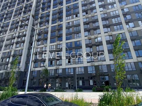 комерційна за адресою Родини Крістерів вул., 14