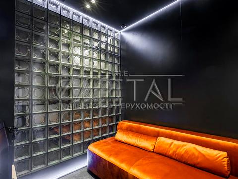 комерційна за адресою Індустріальний пров., (Будинок 1)