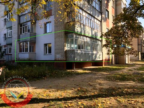 комерційна за адресою Миру просп., 215