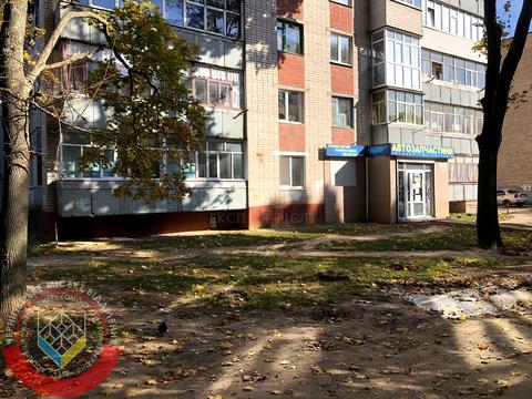 комерційна за адресою Миру просп., 215