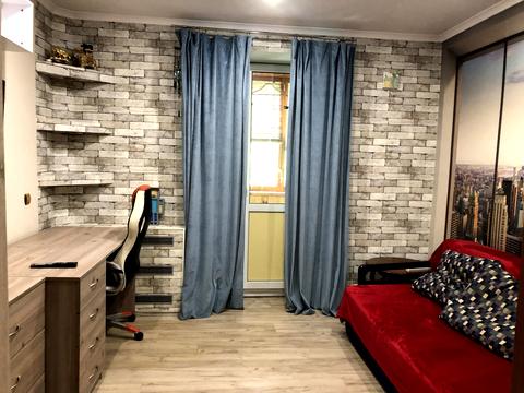 квартира за адресою Стратегічне шосе (Науки), 4/27