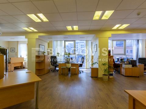 комерційна за адресою Велика Васильківська вул. (Червоноармійська), 64