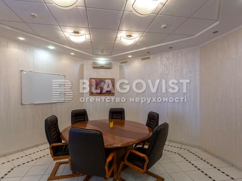 комерційна за адресою Велика Васильківська вул. (Червоноармійська), 64