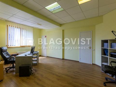 комерційна за адресою Велика Васильківська вул. (Червоноармійська), 64