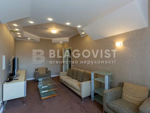 комерційна за адресою Велика Васильківська вул. (Червоноармійська), 64