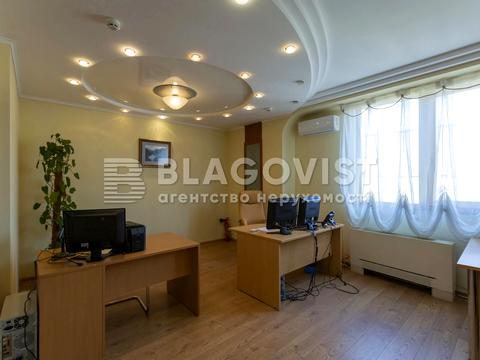 комерційна за адресою Велика Васильківська вул. (Червоноармійська), 64