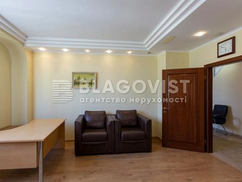 комерційна за адресою Велика Васильківська вул. (Червоноармійська), 64