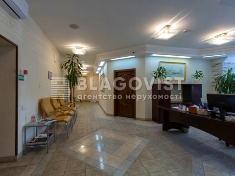 комерційна за адресою Велика Васильківська вул. (Червоноармійська), 64