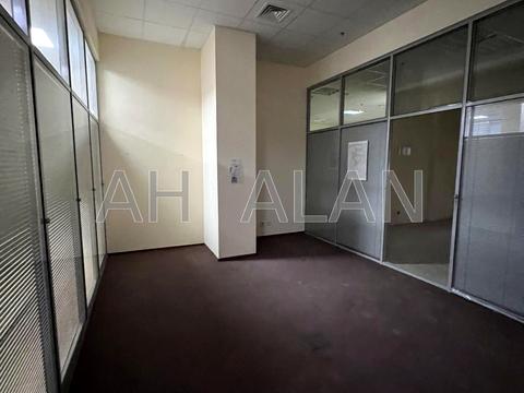 коммерческая по адресу Дениса Монастирського ул. (Василя Сурікова), 3А