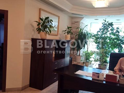 комерційна за адресою Київ, Велика Васильківська вул. (Червоноармійська), 64