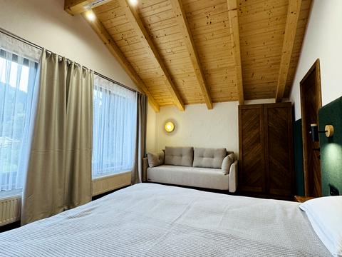 дом по адресу Карпатская ул.