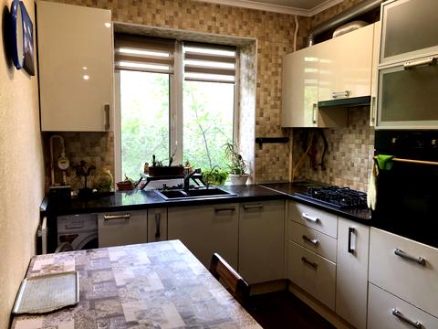 квартира за адресою Стратегічне шосе (Науки), 4/27