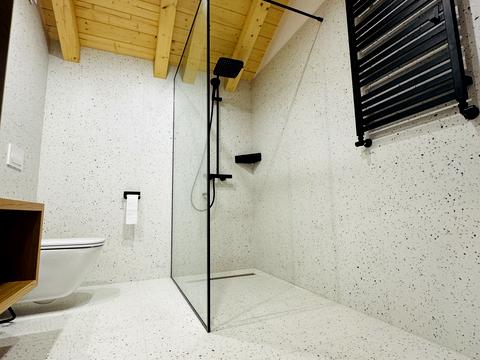 дом по адресу Карпатская ул.