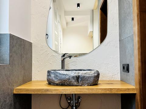 дом по адресу Карпатская ул.