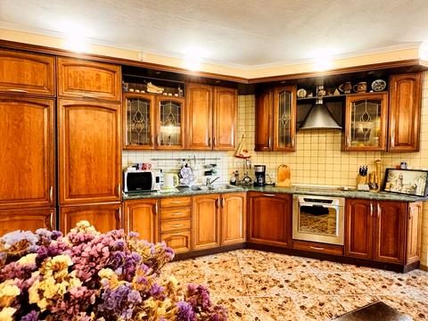 квартира за адресою Київ, Драгоманова вул., 44-А