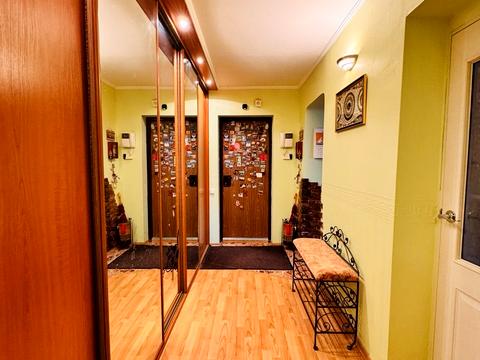 квартира за адресою Київ, Драгоманова вул., 44-А