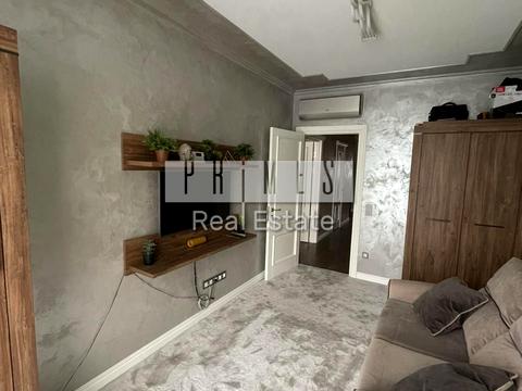 квартира за адресою Андрія Верхогляда вул. (Михайла Драгомирова), 2