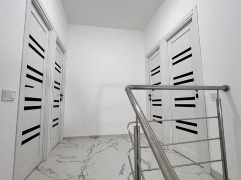 будинок за адресою Вишнева вул.