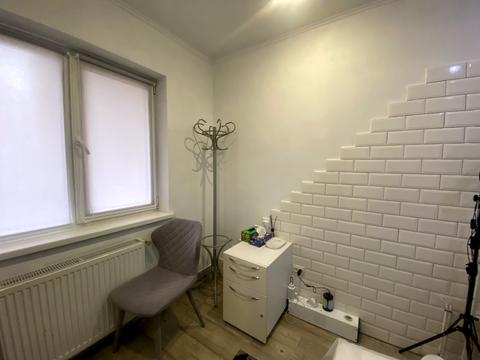 коммерческая по адресу Шандора Петефі пл., 7