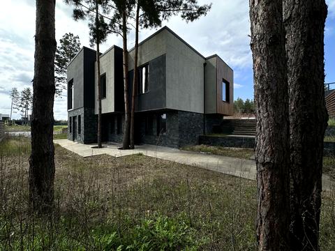 будинок за адресою Набережна вул.