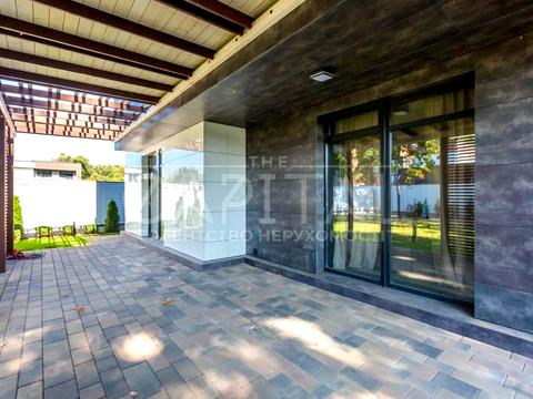 дом по адресу Осіння