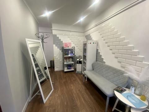 коммерческая по адресу Шандора Петефі пл., 7