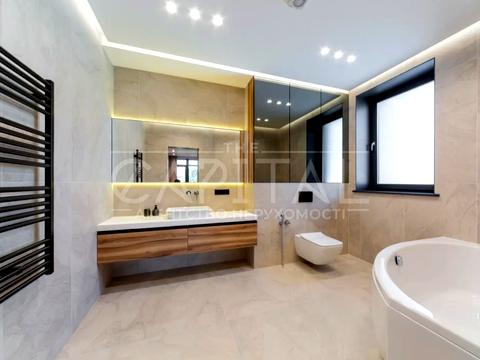 дом по адресу Осіння