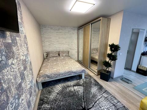 квартира за адресою Бориса Гмирі вул., 12-Б