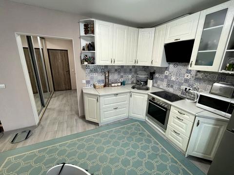 квартира за адресою Бориса Гмирі вул., 12-Б