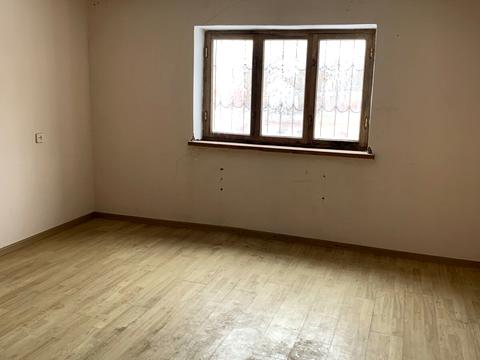 паркомісце за адресою Бакинська вул., 37-А