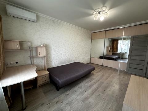 квартира за адресою Анни Ахматової вул., 14-Б